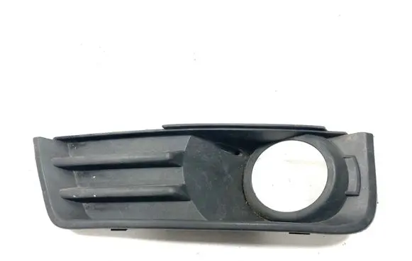 Front fog light trim/grill