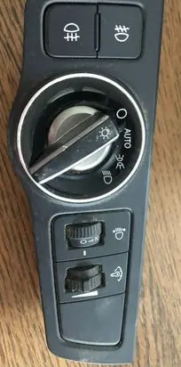 Hyundai i40 Light switch 933003Z100 39R1021000 2011122