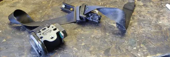 Mercedes-Benz Sprinter W906 Front seatbelt 9068600285