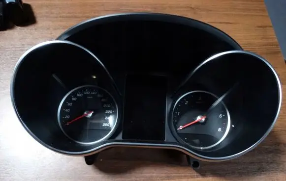 Mercedes-Benz C W205 Speedometer (instrument cluster)