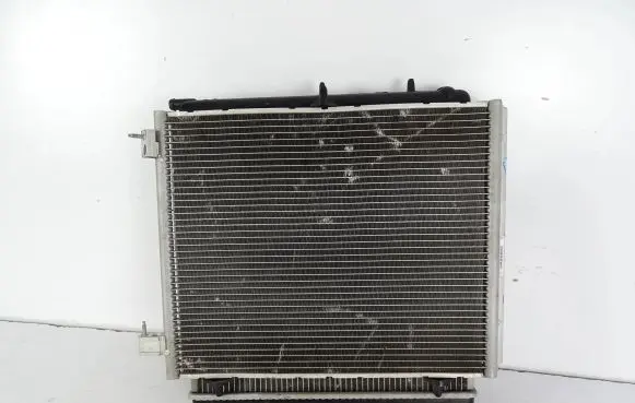 Peugeot 2008 I Coolant radiator 886160000 967813580 9812028580