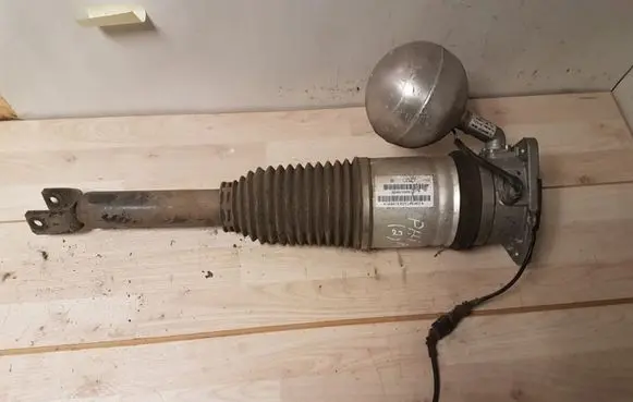 Volkswagen Phaeton Shock absorber/damper/air suspension 3D0616001