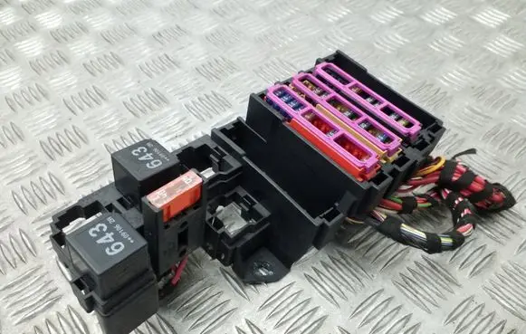 Audi A4 S4 B8 8K Fuse box set 8K0971845A