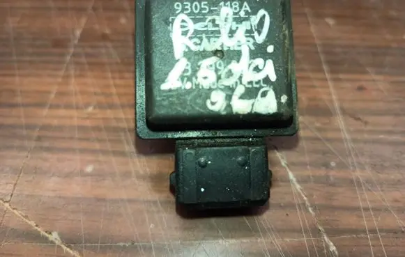 Renault Clio II Sensor 9305118a