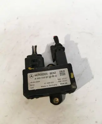 Mercedes-Benz B W245 Glow plug pre-heat relay A6401532779 18022008 51299031