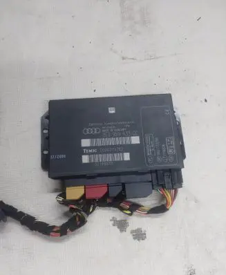 Audi A4 S4 B7 8E 8H Comfort/convenience module 8E0959433CC 00002727E2