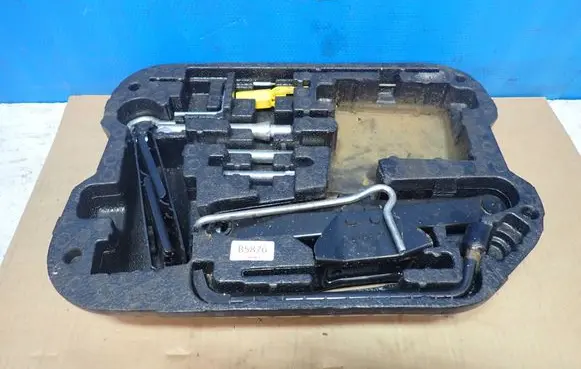 Citroen C4 I Picasso Tool set 9681017280