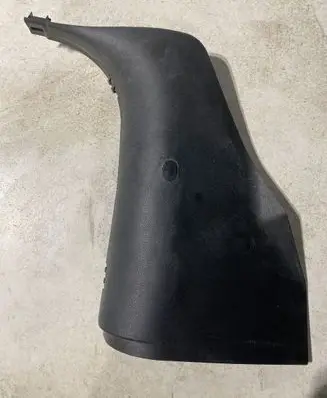 Foot area side trim