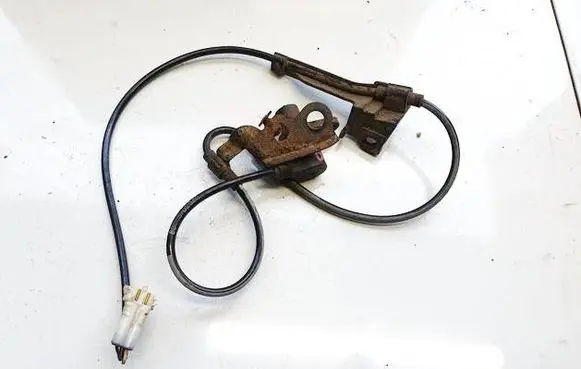 Toyota Avensis T250 ABS brake wheel speed sensor 0265006676 89543-02040