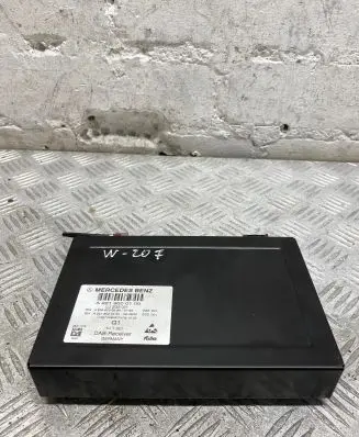 Mercedes-Benz E C207 W207 Antenna control unit A2219000100 A2048703694 A2219020400