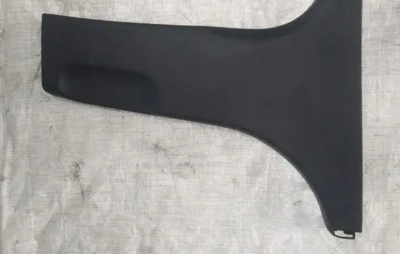 KIA Ceed (B) pillar trim (bottom)