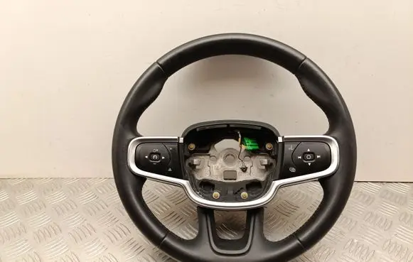 Volvo XC40 Steering wheel P32227629