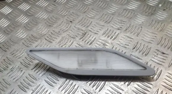BMW 5 E39 Rear seat light 39820210 8363608