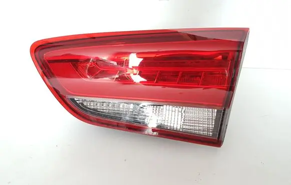 Hyundai i30 Tailgate rear/tail lights 92404G4100