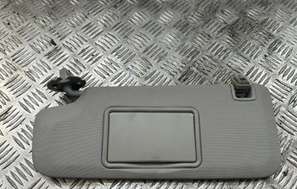 Chevrolet Cruze Sun visor