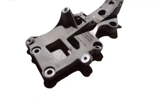 Audi A3 S3 A3 Sportback 8P Generator/alternator bracket 06F903143E