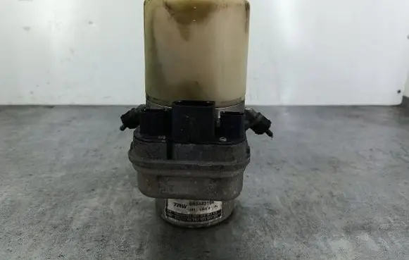 Skoda Fabia Mk2 (5J) Power steering pump 6R0423156TRW