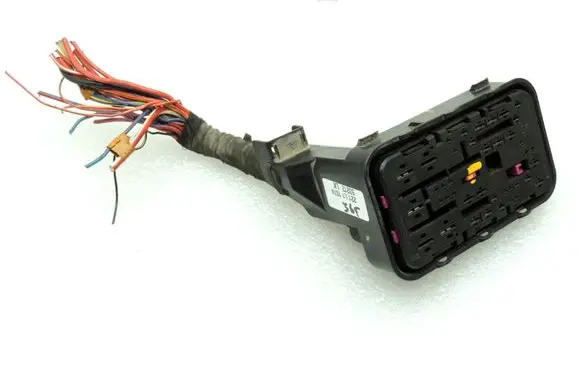 Volkswagen Tiguan Fuse box set 1K0937700B