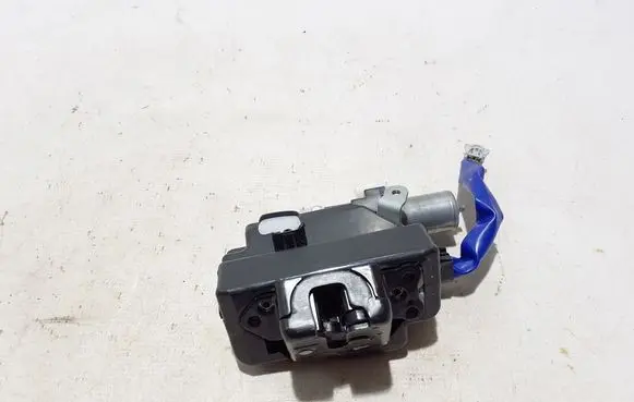 Lexus NX Loading door lock 6935078090
