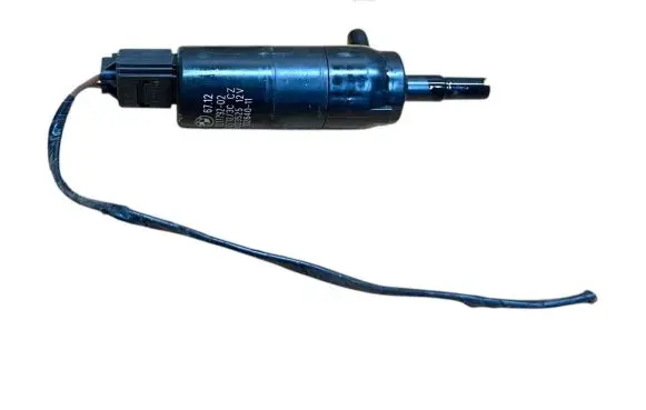BMW X3 F25 Headlight washer pump 67127217792 7217792 13264011
