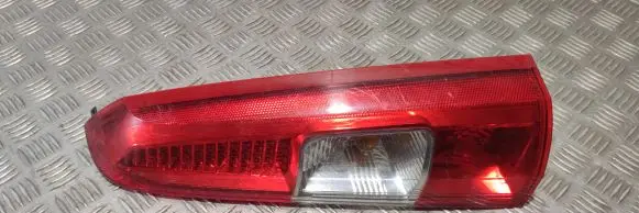 Volvo V70 Rear/tail lights 9154494