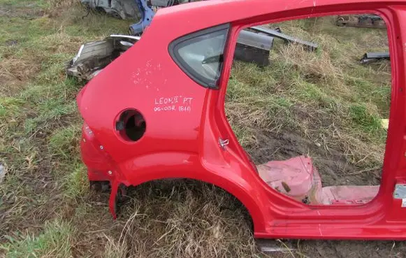 Seat Leon (1P) Rear quarter panel 