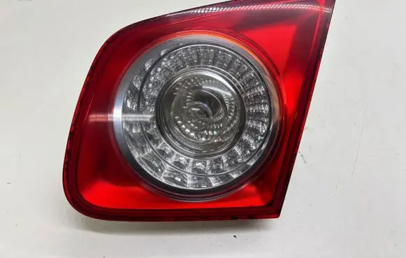 Volkswagen Jetta V Tailgate rear/tail lights 1K5945094