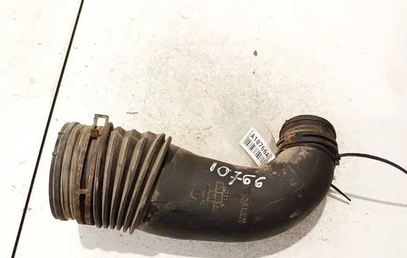 Volkswagen Touareg I Air intake hose/pipe 7l6129628