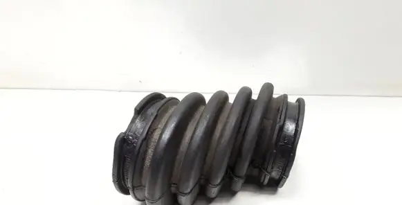 Volvo V40 Air intake hose/pipe AV619C623CC
