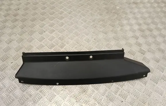 Polestar 2 Intercooler air guide/duct channel 31690819
