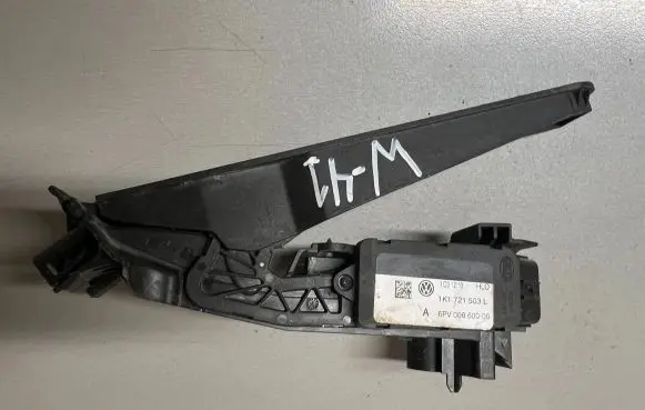 Volkswagen PASSAT B6 Accelerator throttle pedal 1K1721503L 6PV00860000
