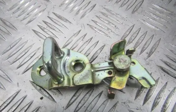 Chevrolet Kalos Front door lock loop/hook striker 