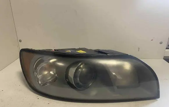 Volvo V50 Headlight/headlamp 30678917 0301198274