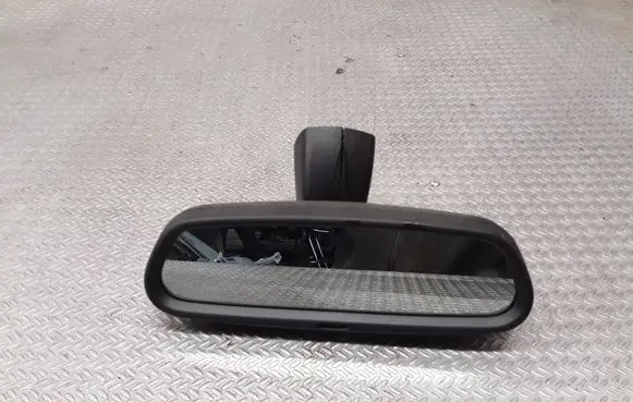 Rear view mirror (interior)