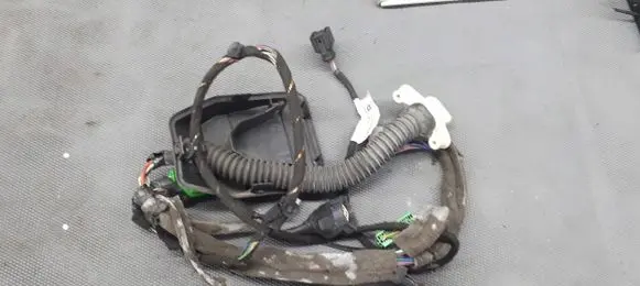 Volvo S70 V70 V70 XC Front door wiring loom 8697910