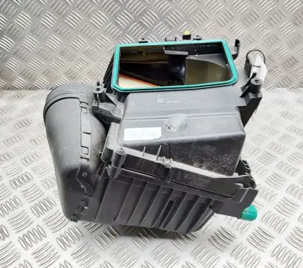 Mercedes-Benz GLA H247 Air filter box A6540900201