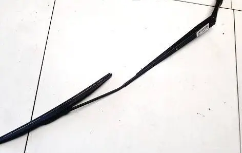 Nissan Micra Front wiper blade arm 