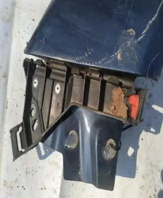 Opel Insignia A Front bumper mounting bracket