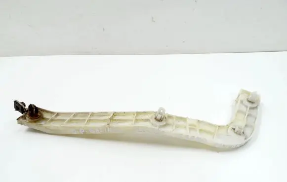 Suzuki Grand Vitara II Rear bumper mounting bracket 1V1R0
