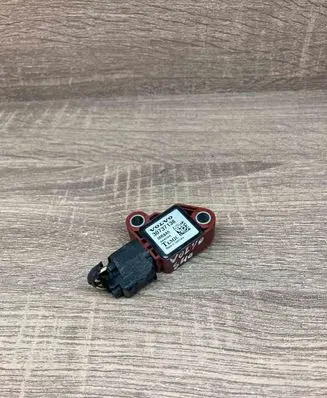 Volvo V50 Airbag deployment crash/impact sensor 30737138