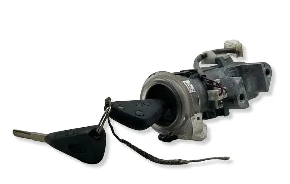 Subaru Impreza III Ignition lock 88215AG000 8X01 X1T25971