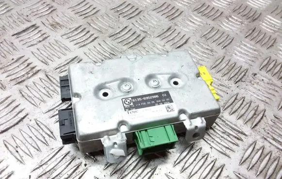 BMW 5 E60 E61 Door control unit/module 6952986 61356952986