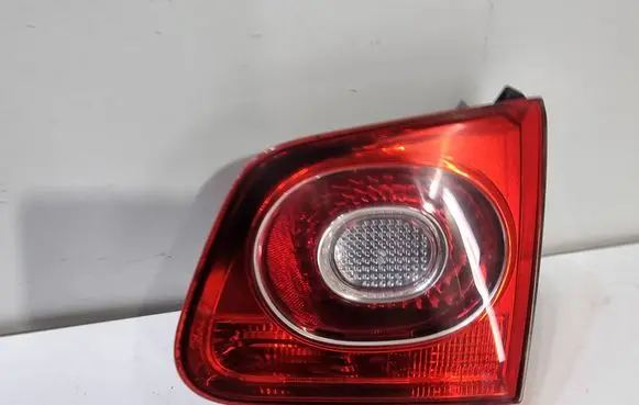 Volkswagen Tiguan Tailgate rear/tail lights 5N0945094C