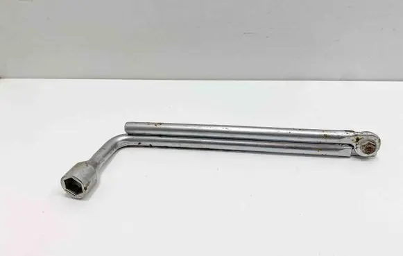 Mercedes-Benz SL R129 Tool set 1295810001 A1295810001