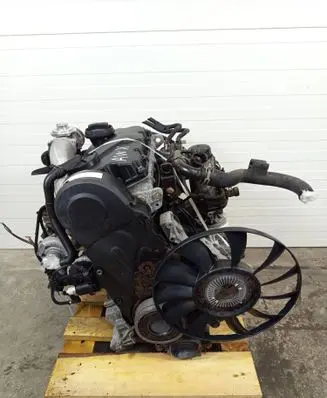 Volkswagen PASSAT B5.5 Engine AWX