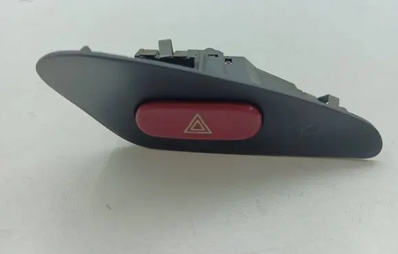 Peugeot 406 Hazard light switch 983040347A