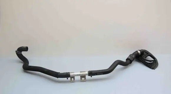Engine coolant pipe/hose