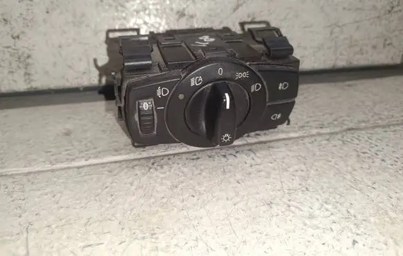 BMW 1 E81 E87 Light switch 693279203
