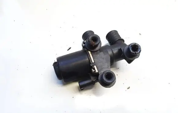 BMW 5 E60 E61 Coolant heater control valve 1147412174 64116920226-02