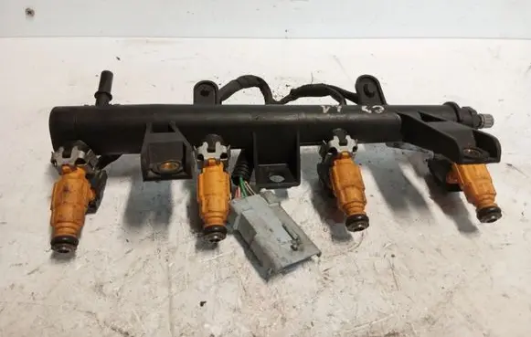 Citroen C3 Fuel injector supply line/pipe 0280156427